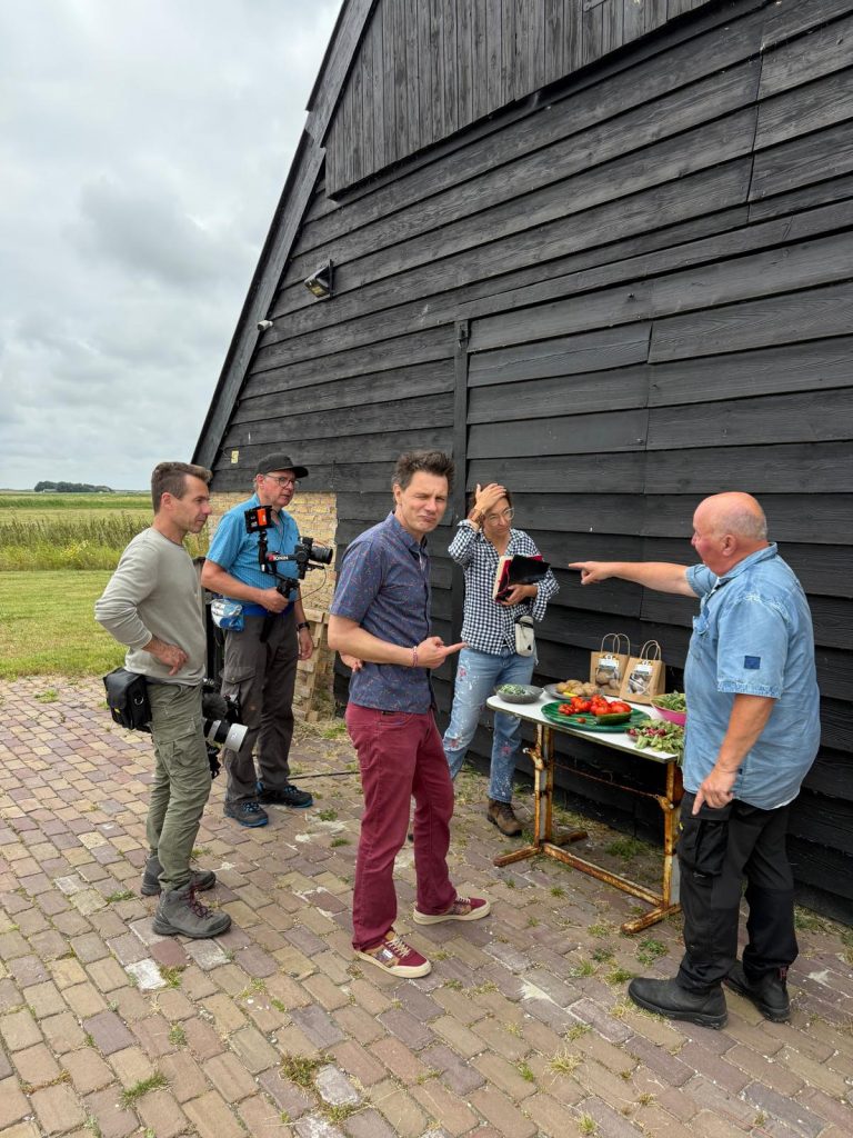 Hij geldt als een pionier op het gebied van biologisch dynamische landbouw en hij spande zich jarenlang in binnen- en buitenland in voor de zilte landbouw.