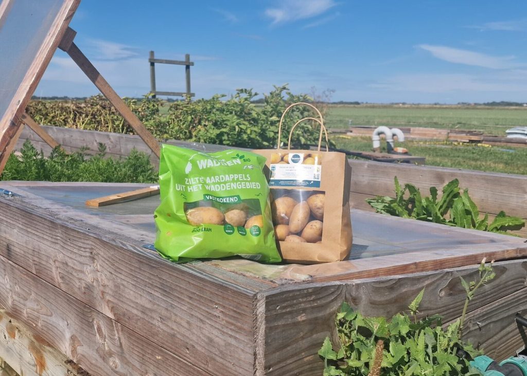 De nieuwe oogst Nola zilte aardappels, zilte wortels  en heerlijke zilte tomaten  zijn weer verkrijgbaar.